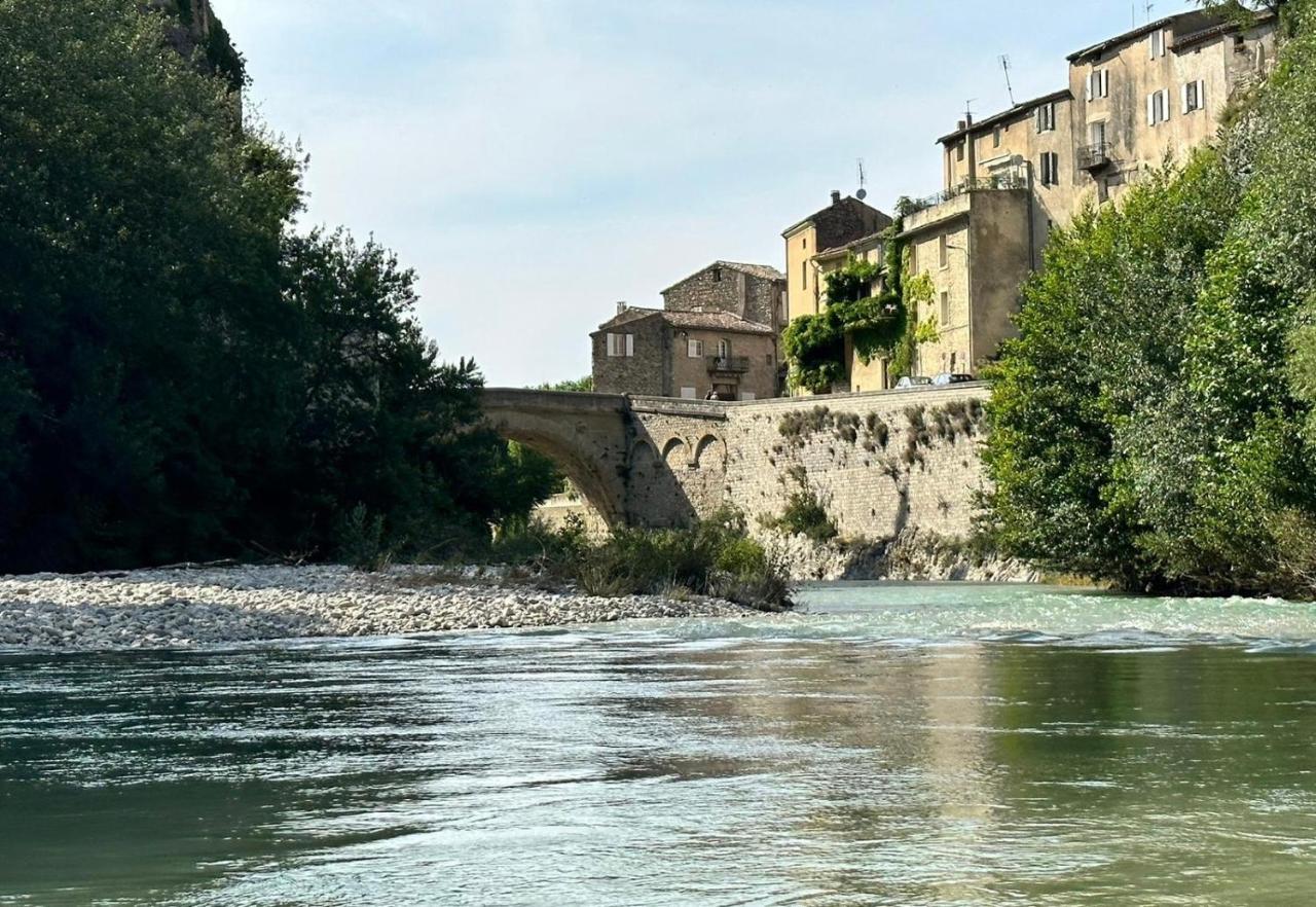 Sur Le Pont Apartment Vaison-la-Romaine Exterior photo